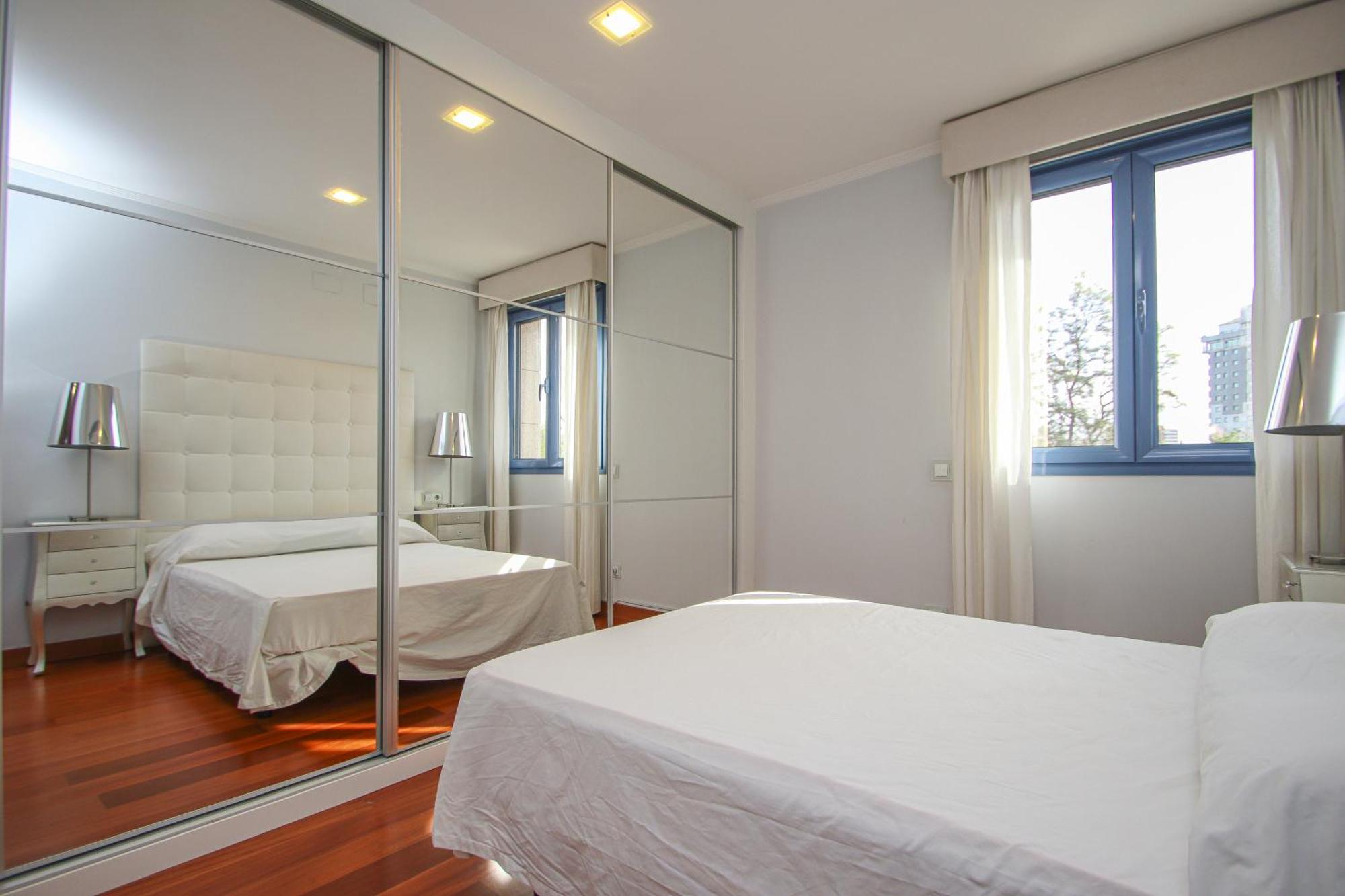 Luxury Apt In Plaza De Espana - Free Parking Sevilla Bagian luar foto